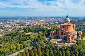 Φωτογραφία 1 Private Transfer from Rome to Bologna with 2 Hours Sightseeing