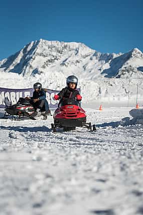 Foto 1 700 m en moto de nieve para niños