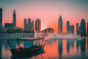 Foto 1 Paseo por el lago de la Fuente de Dubai