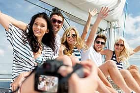 Foto 1 Santorini Volcano Cruise Including Hot Springs and Thirasia