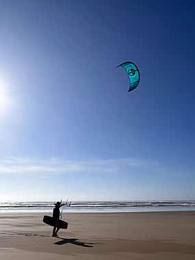 Foto 1 Clase privada de kite en Essaouira