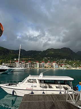 Foto 1 <p>Private Kreuzfahrt nach Praslin und La Digue</p>
