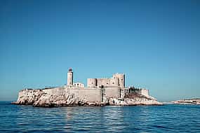 Photo 1 Private Transfer From Marseille to Barcelona With a 2 Hour Stop