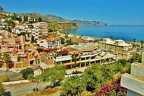 Foto 1 Tour privato della Costa del Sol da Malaga a Nerja e Frigiliana