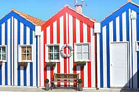 صورة 1 Private Day Trip From Porto To Aveiro & Coimbra, Local Driver
