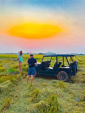 Foto 1 Cóctel al Atardecer en el Campo en Jeep

