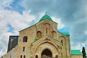 Photo 1 Kutaisi'yi Keşfedin: Bagrati, Motsameta ve Sataplia Turu