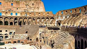 Foto 1 Kolosseum Gladiatoren-Arena Boden mit Palatin Hügel und Forum Romanum Führung
