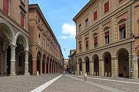Photo 1 Private Transfer From Milan To Bologna With a 2 Hour Stop