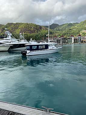 Foto 1 <p>Private-Bootstour nach Curieuse und La Digue</p>
