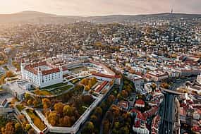 Foto 1 Private Transfer from Budapest to Bratislava, English-speaking driver
