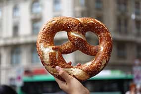 Foto 1 Munich Private Food and Drink Walking Tour 4 hours with Guide