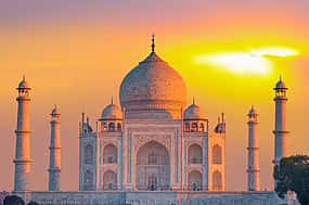 Photo 1 Skip The Line: Taj Mahal Sunrise Tour from Delhi