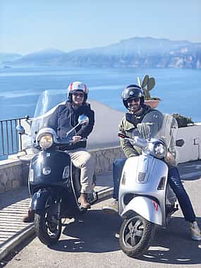 Фото 1 Веспа-тур по Амальфитанскому побережью с вашим итальянским приятелем