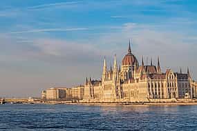 Foto 1 Private Transfer from Frankfurt to Budapest, English-speaking driver