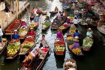 Floating and Railway Market, Coconut and Salt Farm from Bangkok (Group Tour)