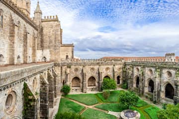 Private Tour From Lisbon | Évora (Wine and Cork)