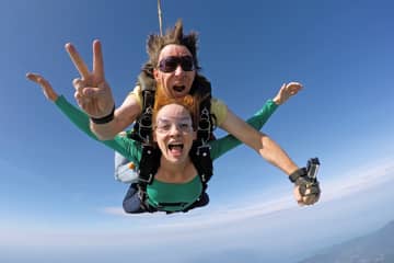 Abu Dhabi Tandem Skydiving from Dubai