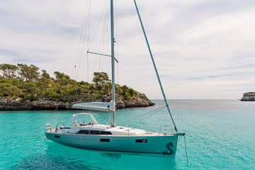 OCEANIS 41.1 – Private Boat Tour - Full Day (7:00)