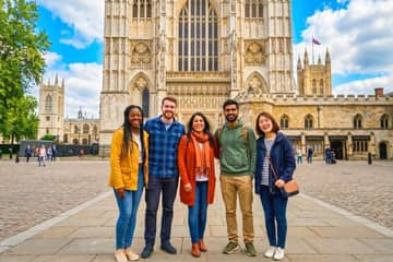3-hour: Free Recital at the Abbey, Guided Tour Outside - English