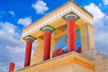 Historical Heraklion City Tour with Knossos Palace & Old Market from Cruise Port