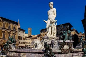Florence in one day with a local Guide: David-City walk-Uffizi gallery