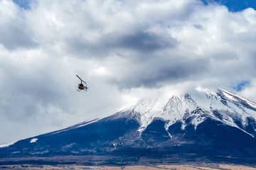 Tokyo: Fuji - Hakone - Yokohama Heli Ride (1-4 persons)