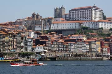 Sintra to Porto Private Transfer With 2 Hours Sightseeing