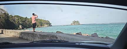 Photo 3 Victoria & Mahe Private SUV Discovery