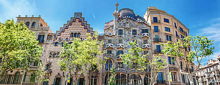 Photo 3 Gaudí and Barcelona Legends Walking Tour