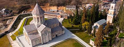 Фото 3 Винный тур по Кахетии: Сигнаги, монастырь Бодбе, Телави с дегустацией вин