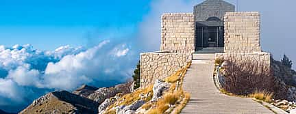Foto 2 Lovcen - Hermosa vista y Mausoleo de Njegos