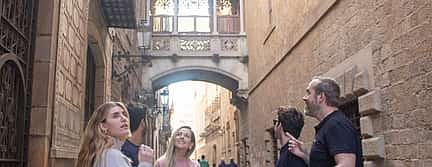 Foto 2 Lo mejor de Barcelona: Visita a pie con acceso rápido a la Sagrada Familia en grupos reducidos