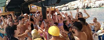 Фото 2 Пиратская лодка и пенная вечеринка в Алании