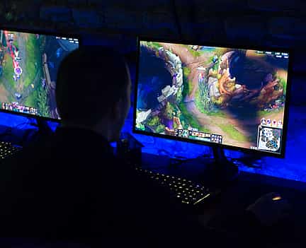 Photo 2 League of Legends. Online Partner for One Game