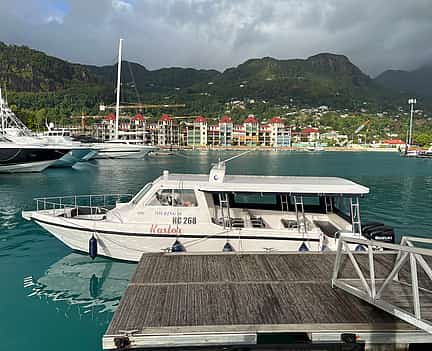 Photo 2 Private Cruise to Praslin and La Digue for 6 persons