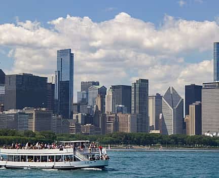 Photo 2 Chicago River 45-min Architecture Cruise