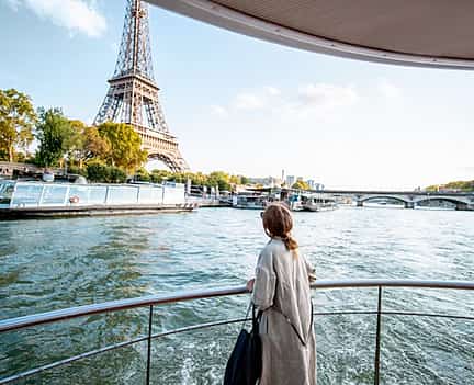 Photo 2 City Tours of Paris by Bus  and Tickets for a Seine Cruise