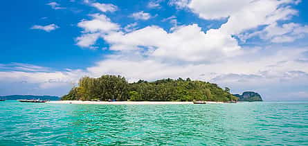 Photo 2 Phi Phi: Full Day Maya Bay, Pileh Lagoon by Longtail Boat