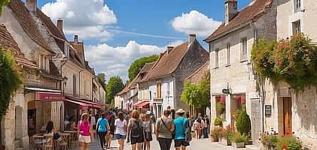 Photo 2 Private day trip from Paris to Provins and back, local driver