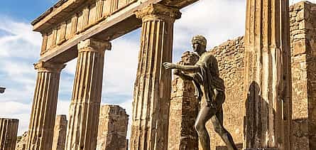 Fotografie 2 Private Transfer - Praiano to Naples with 2h of Sightseeing: Vesuvius or Pompeii