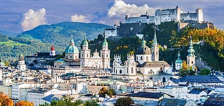 Fotoğraf 2 Private Transfer from Prague to Salzburg with 2h of Sightseeing, Local Driver