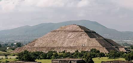 Photo 2 3X1 Teotihuacan, Basilica of Guadalupe, Tlatelolco and Tequila Tour