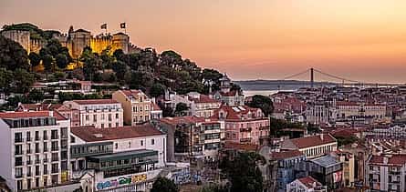 Φωτογραφία 2 Lisbon Walking Tour with a Photographer - Morning Edition