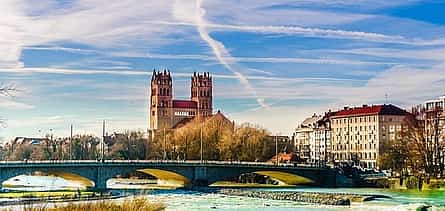 Photo 2 Private transfer: Vilshofen to Munich with 2h sightseeing stop