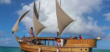 Photo 2 Full-day Pirate Boat Cruise to Ile Aux Cerfs
