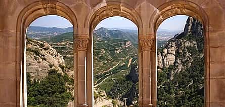 Фото 2 Best of Montserrat: Private Guided Tour with Pick-Up & Drop-Off