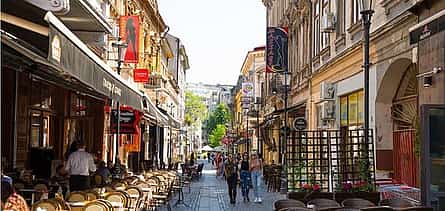 Photo 2 Bucharest: Wonders of Little Paris Exploration Game