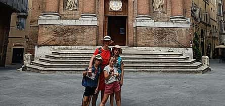 Photo 2 Siena Medieval Power Quest: Self-Guided Family Feud Game