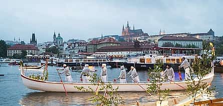 Photo 2 Private Transfer from Nuremberg to Prague with 3h stop in Karlovy Vary